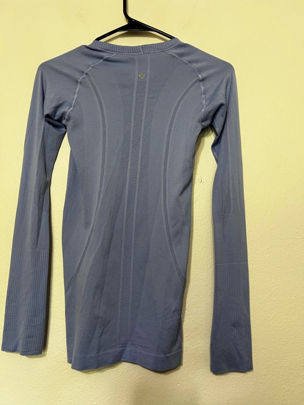 Lululemon Swiftly Tech Long Sleeve Shirt
Size 2 - Picture 2 of 7
